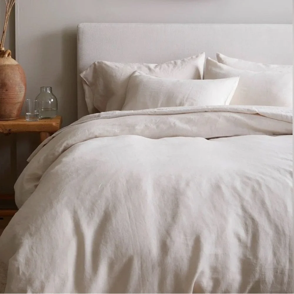 Quince European Linen Duvet Cover in Sand Full / Queen - New - Picture 3 of 5